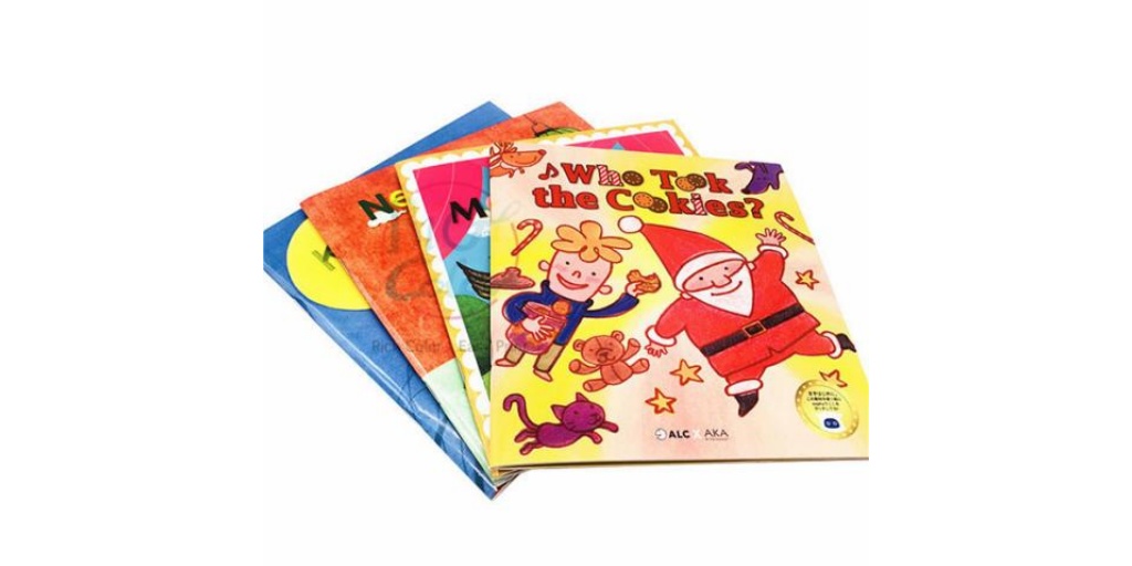 Stampa di brochure con pinzatura a sella: soddisfa la richiesta degli utenti in termini di qualità di stampa